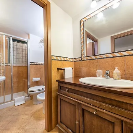 Apartment Wonderful View With Pool With Breakfast Gardasee Torri Del Benaco