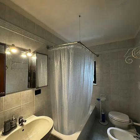 Wonderful View With Pool With Breakfast Gardasee Apartment *